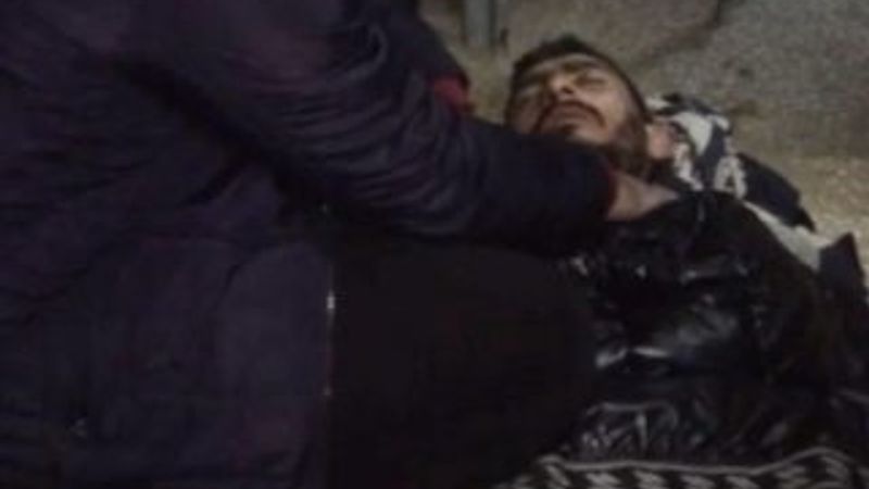 Yunan askerleri mültecileri döverek Türkiye'ye gönderdi