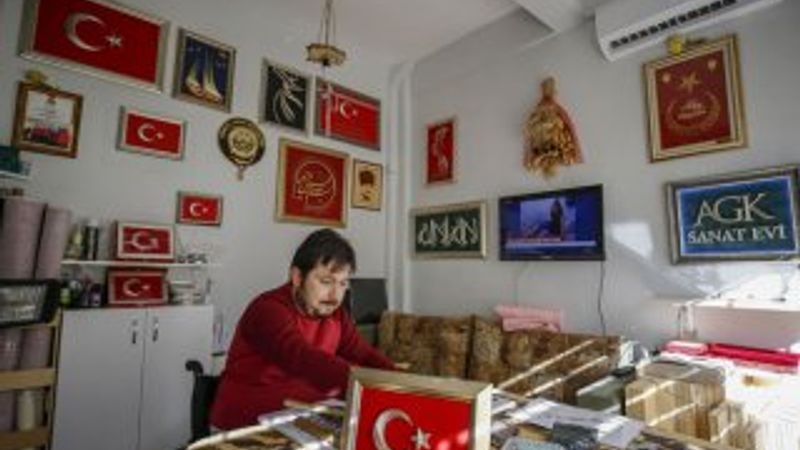 Filografi öğrenen gazi, engellilere de yardım ediyor