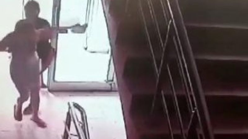 Komşusunu döven kadın için 2 yıl hapis talebi