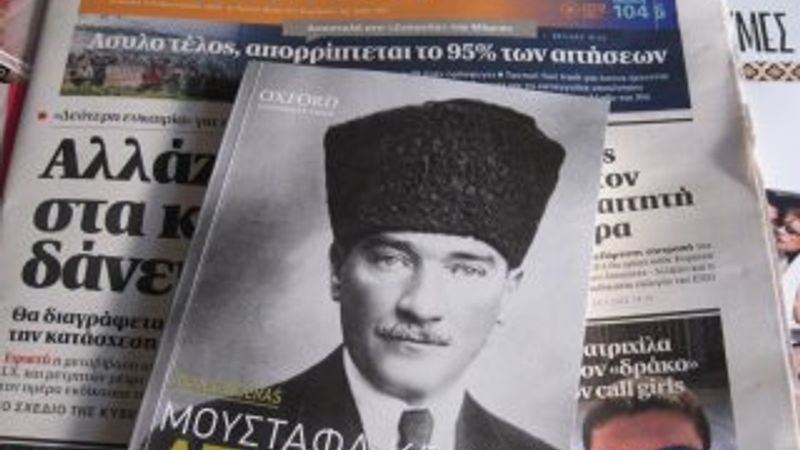 Yunan gazetesinden okuyucularına Atatürk kitabı