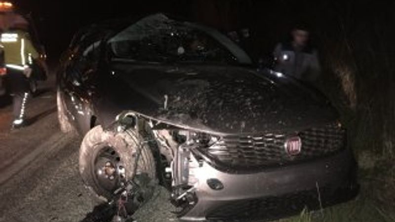 Aydın'da takla atan araç kayalara çarparak durdu