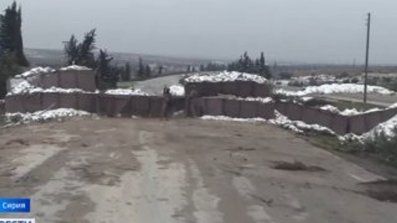 Rusya M4 karayolunu Türk askerinin izniyle kullanıyor