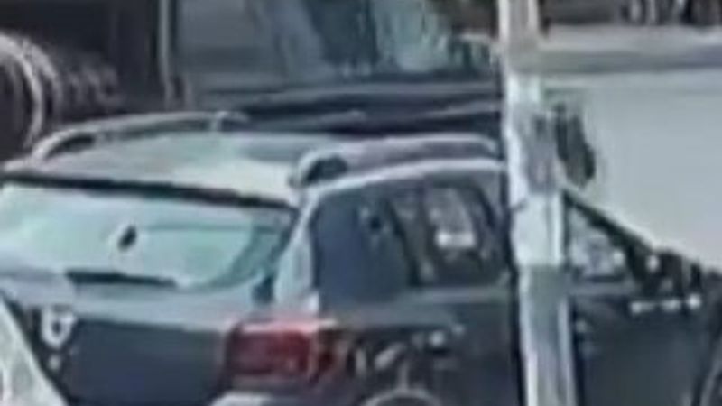 İstanbul'da silahlı saldırı anı kamerada