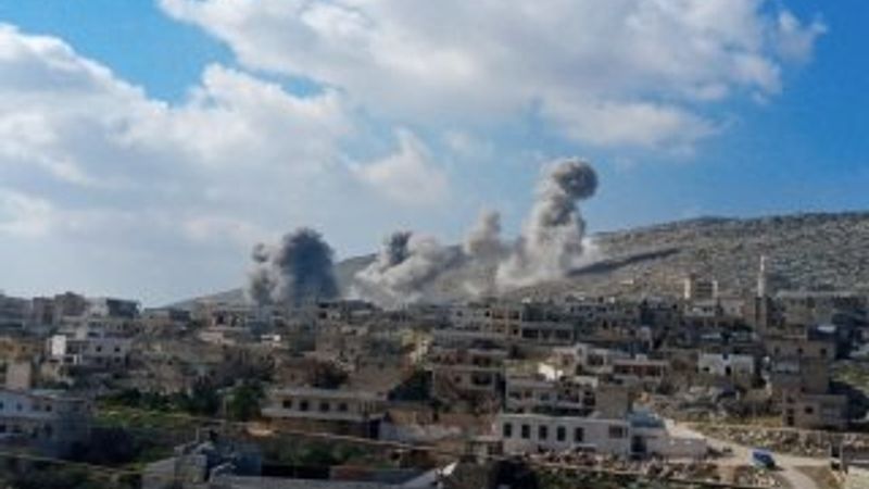 Esad rejimi ve Rus savaş uçakları Halep kırsalını vurdu