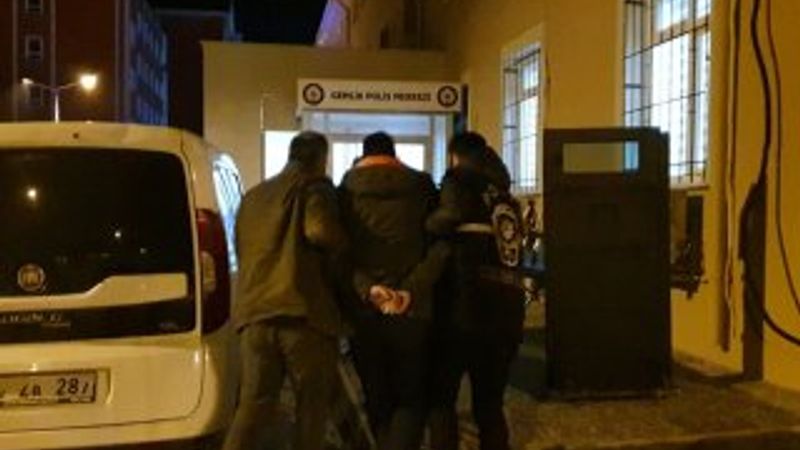 Komşusunu eve çağırıp silahla öldürdü