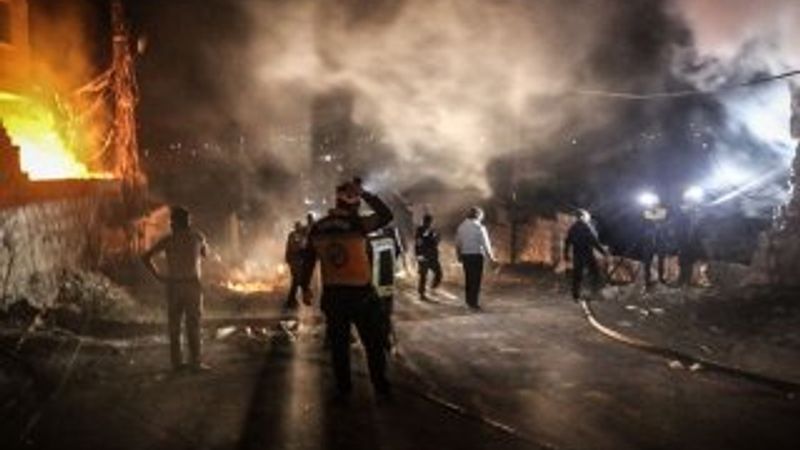 Rus savaş uçakları İdlib'i vurdu