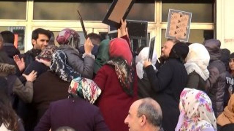 Diyarbakır HDP binası önünde gerginlik