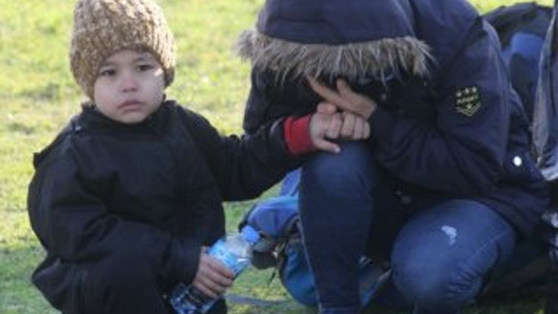 Kaçak göçmenleri Avrupa hayaliyle kandırdılar