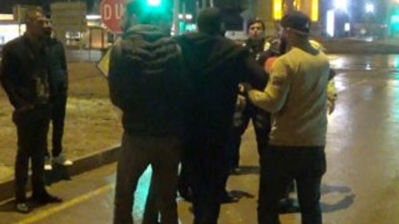 Aksaray'da kaza sonrası taraflar birbirine girdi