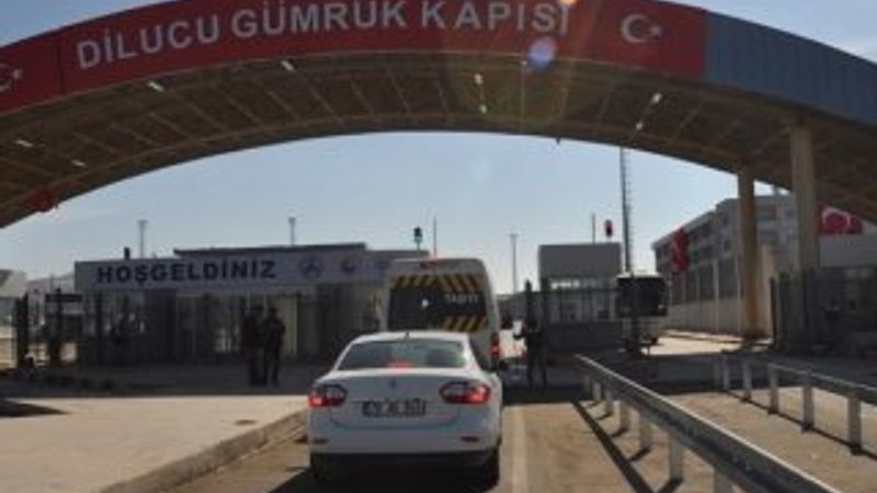 İran'a komşu ülkeler sınır kapılarını kapattı