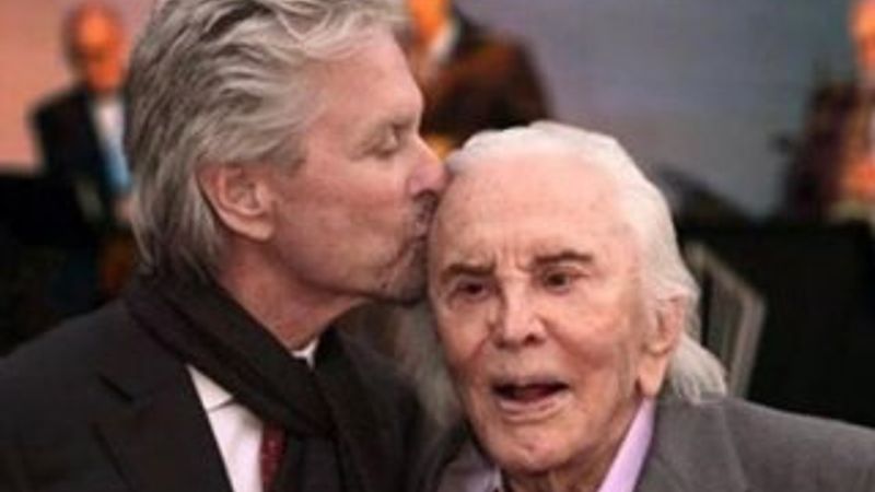 Kirk Douglas servetini oğluna bırakmadı