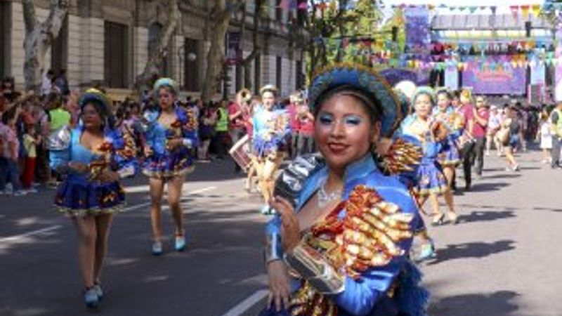 Buenos Aires'te karnaval coşkusu