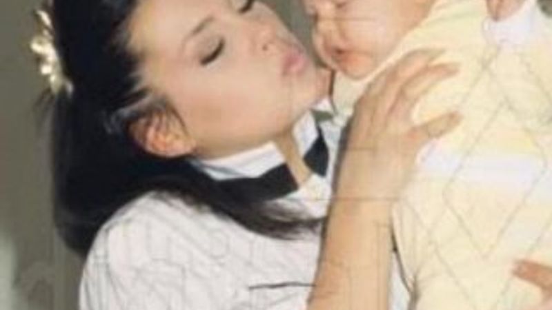 Aydan Şener kızını büyüttü