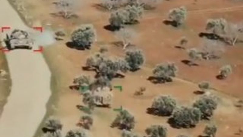 SMO, rejime ait tankı zırhlı araç ile kovaladı