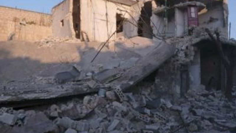 İdlib'e saldırı: 12'si çocuk 31 ölü, 104 yaralı