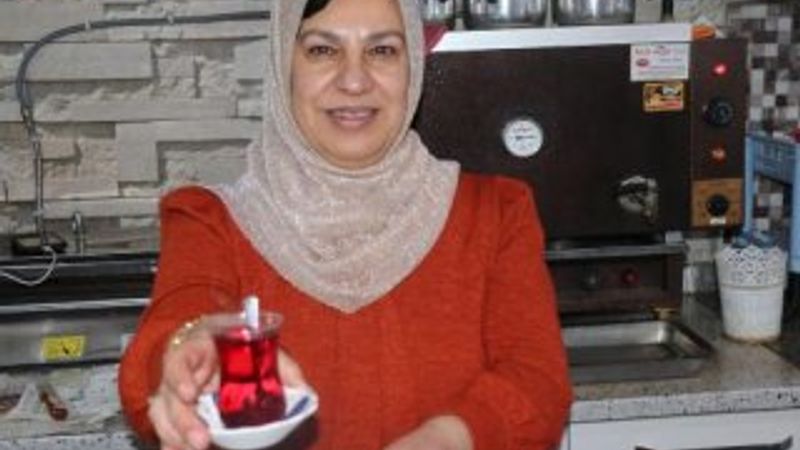 Kayseri'de 2 çocuk annesi, 5 yıldır çay ocağı işletiyor