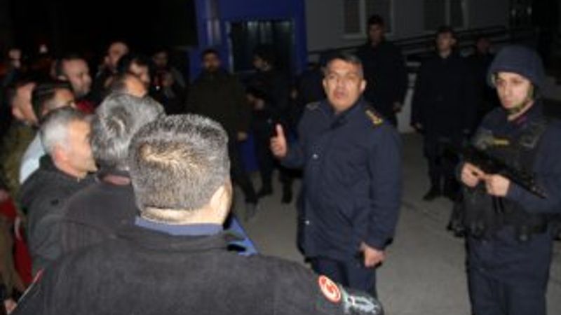 Çorum'da vatandaşlar destek için jandarmaya yürüdü