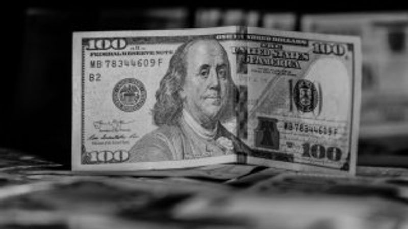 Dolar güne yükselişle başladı