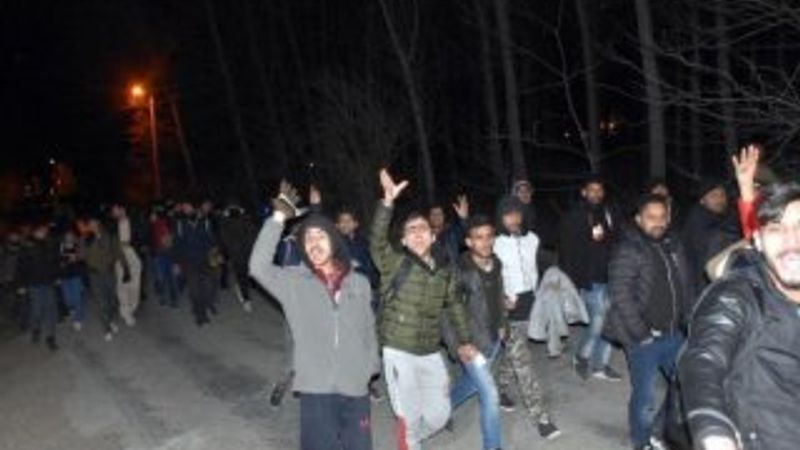 Mülteciler için Bolu'dan Edirne'ye ücretsiz otobüsler