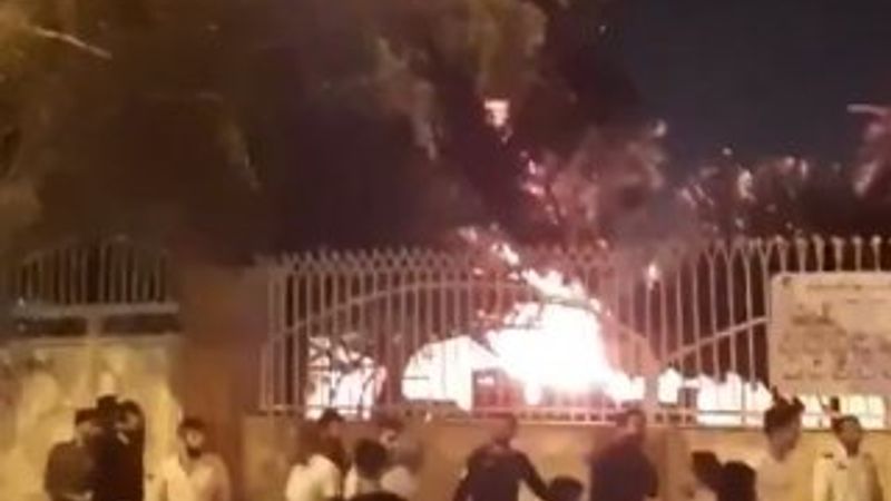 İran'da koronavirüs tedavisi görenleri yakmaya çalıştılar
