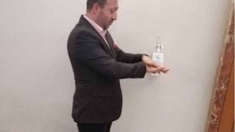 TBMM'de koronavirüse karşı dezenfektan önlemi alındı