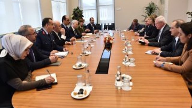 Kalın, ABD'li yetkililerle İdlib'i görüştü