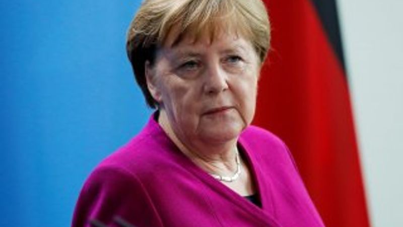 Merkel'den Suriye'de güvenli bölge önerisi