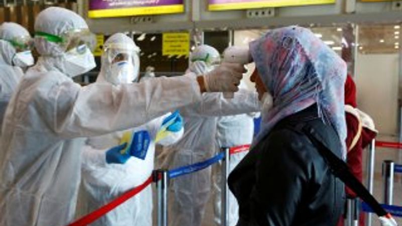 İran'da koronavirüs nedeniyle 2 eyalet karantiya alındı