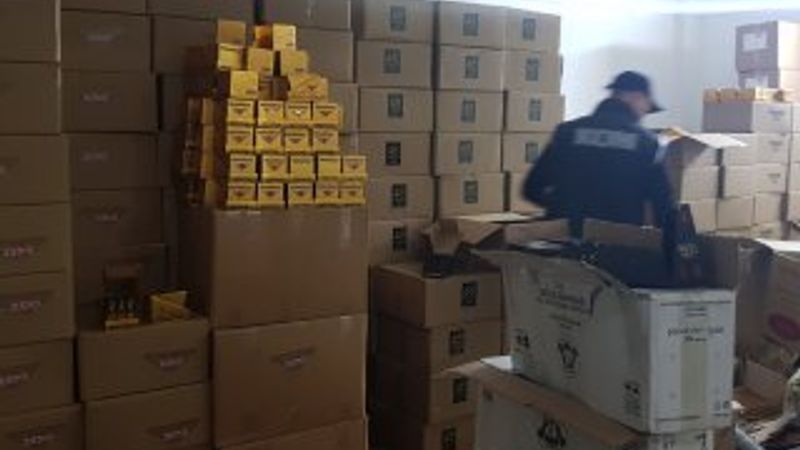 İstanbul'da 1 milyon paketlik sahte ilaç operasyonu