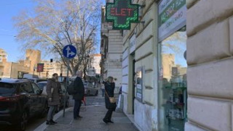 İtalya'da meydanlar boş kaldı