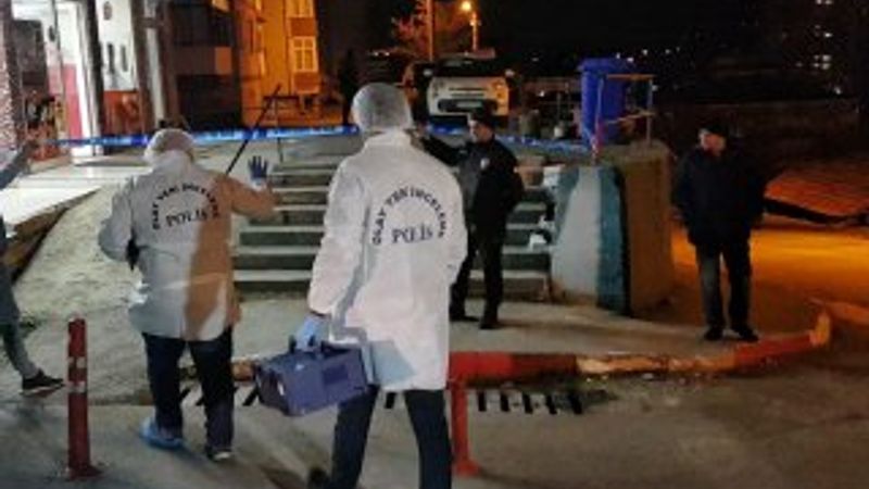 Karabük'te bir kişi eşini başından vurdu