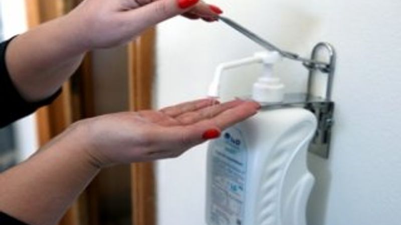 Fırsatçılar, ürünlere dudak uçuklatan zamlar yapıyor