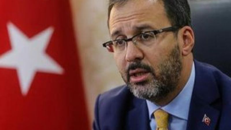 Bakan Kasapoğlu: Burslar ve kredilerde kesinti olmayacak