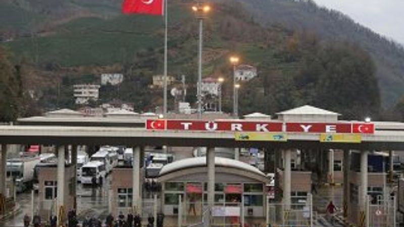 Sarp Sınır Kapısı geçici olarak kapatılıyor