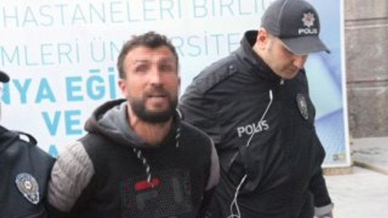 Cinayet zanlısı, sağlık kontrolüne giderken şarkı söyledi