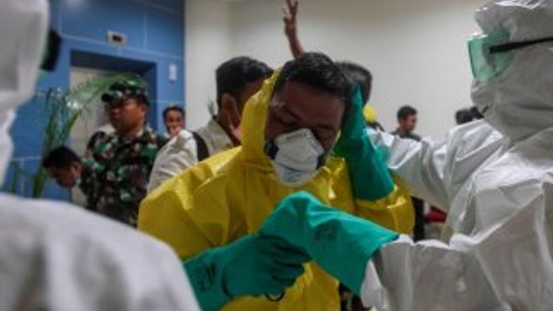 Bangladeş'te koronavirüsten ilk ölüm