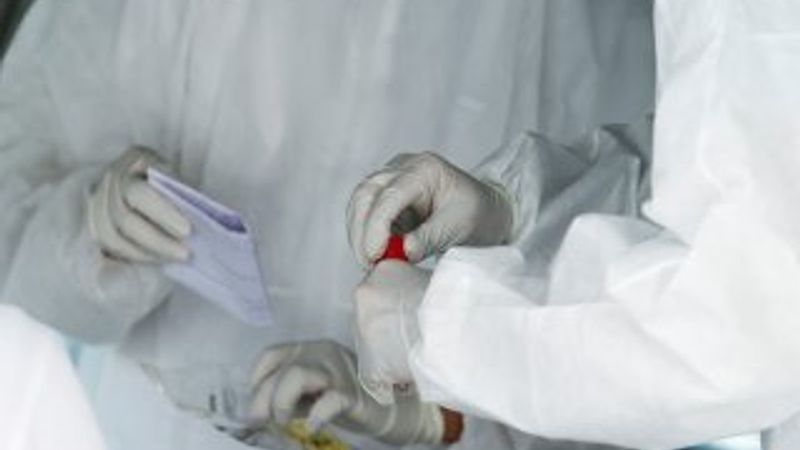 İran'da 103 yaşındaki kadın koronavirüsü yendi