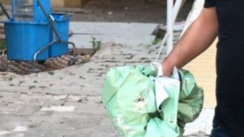 Tuvalette doğurduğu bebeğini portmantoya sakladı