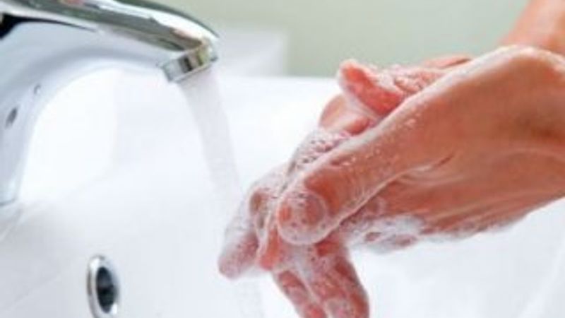 Koronavirüsle mücadelede ellerimizi nasıl yıkamalıyız