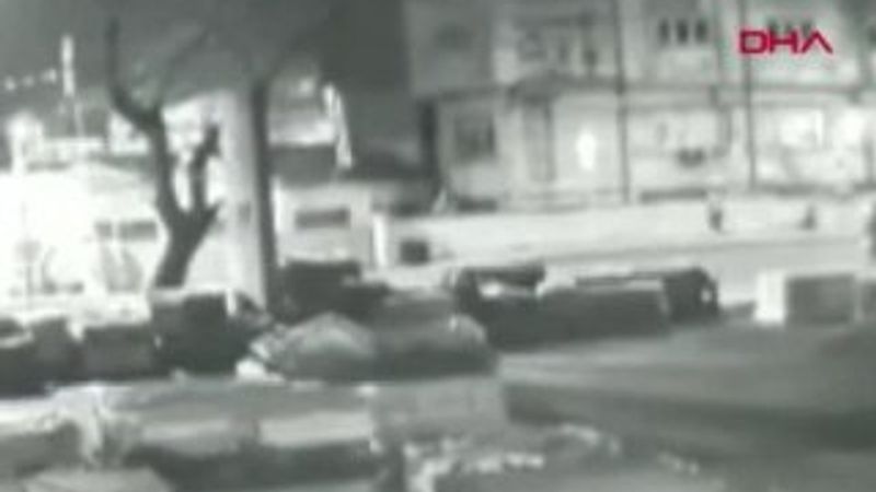 Gaziosmanpaşa'da eski sevgilisini silahla vurdu