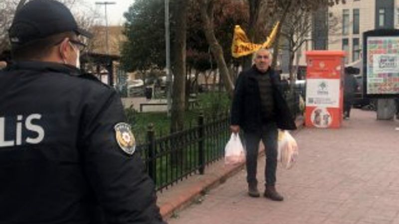 İstanbul’da yasağa uymayan yaşlılar