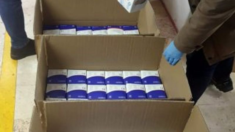 Sancaktepe' de 25 bin adet maske ele geçirildi