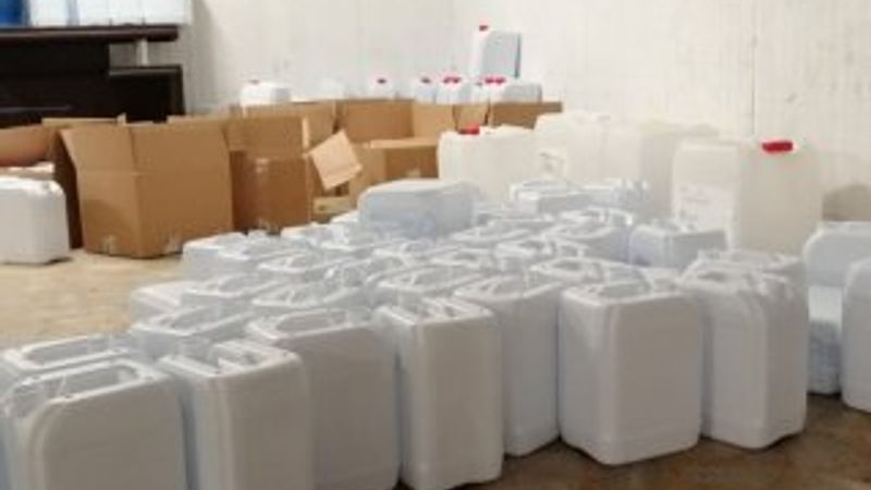 Tonlarca sahte deterjan ve dezenfektan yakalandı