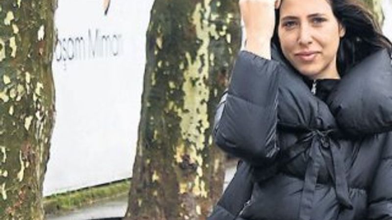 Zehra Çilingiroğlu da koronavirüsü takmadı