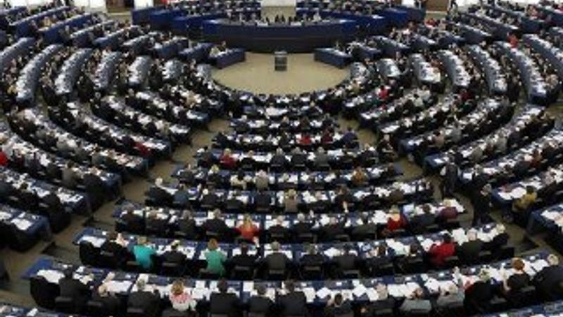 Avrupa Parlamentosu'nda koronavirüs tedbirleri onaylandı