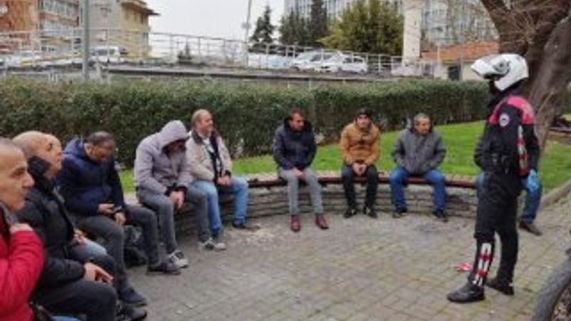 Parkta toplu şekilde alkol alan kişilere ceza kesildi