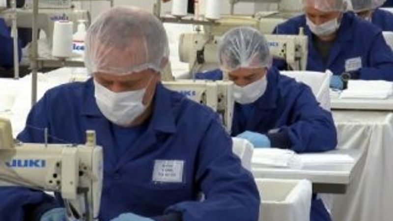 Jandarma, günde 100 bin maske üretiyor