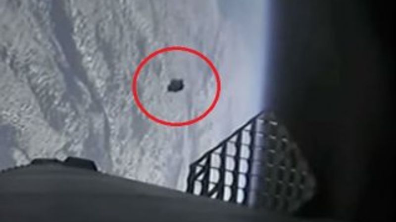 SpaceX'in canlı yayınında UFO iddiası