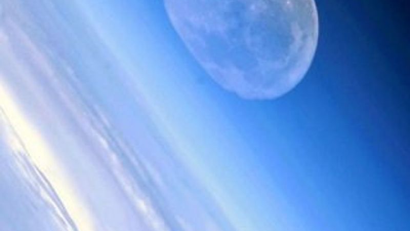 Yörüngeden çekilen 'eriyen Ay' görüntüsü