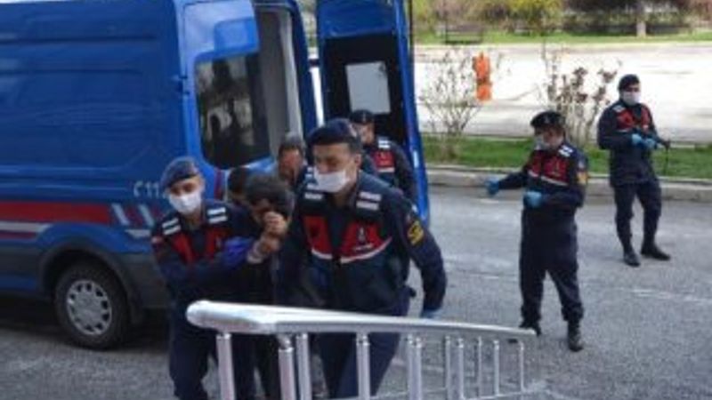 Konya'da ahırdan büyükbaş hayvan çalan 7 kişi tutuklandı